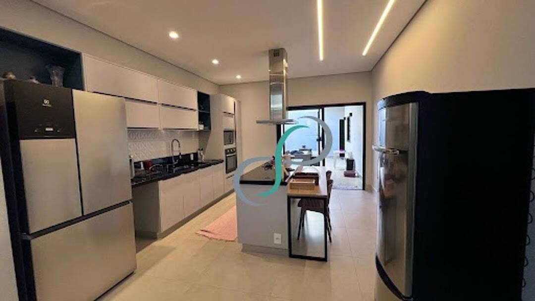 Casa, 3 quartos, 199 m² - Foto 4