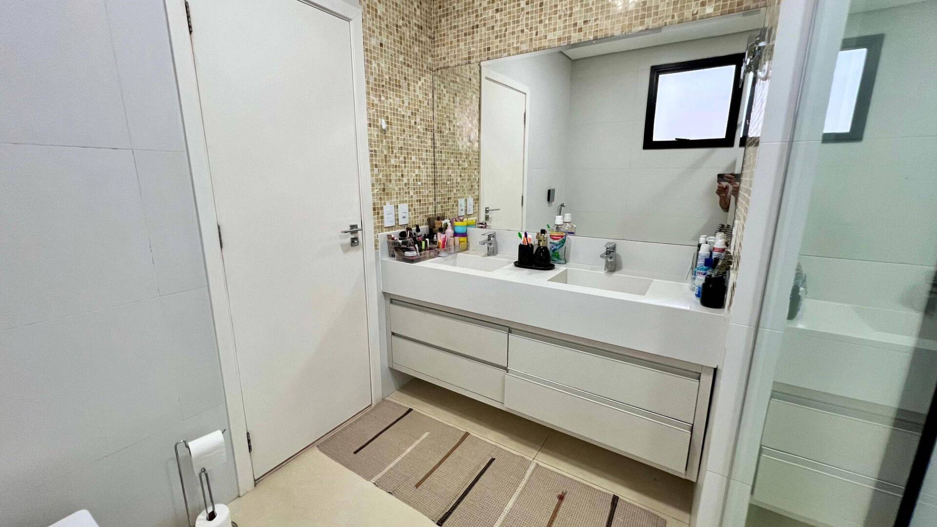Casa, 3 quartos, 313 m² - Foto 57