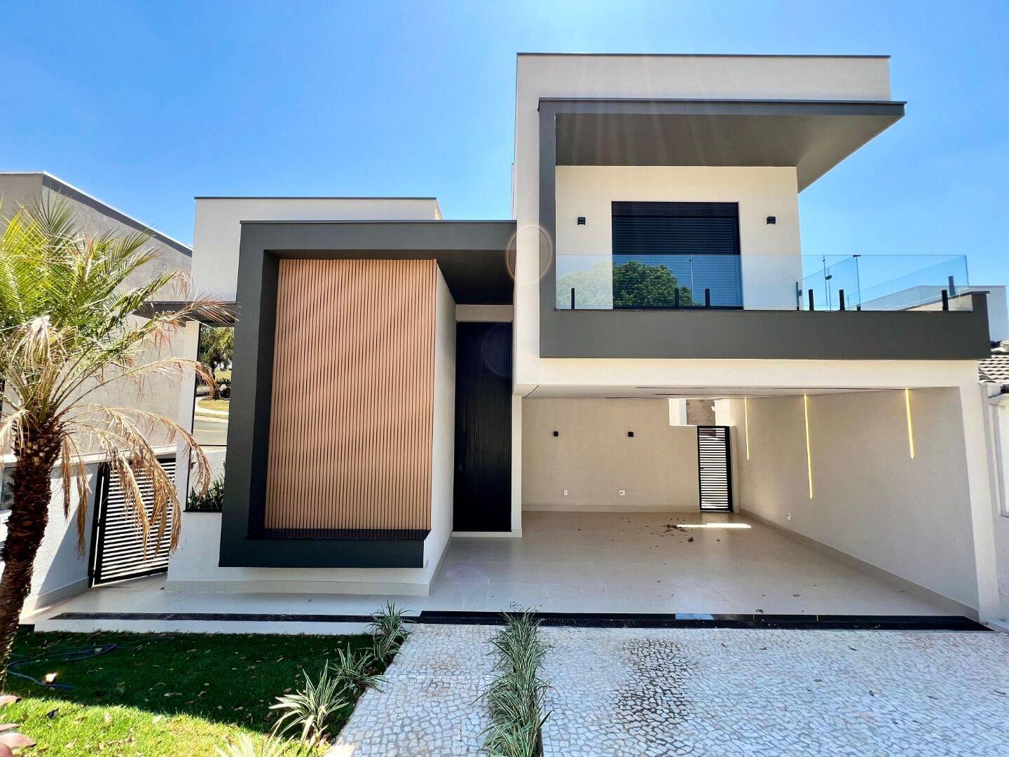 Casa, 4 quartos, 319 m² - Foto 2