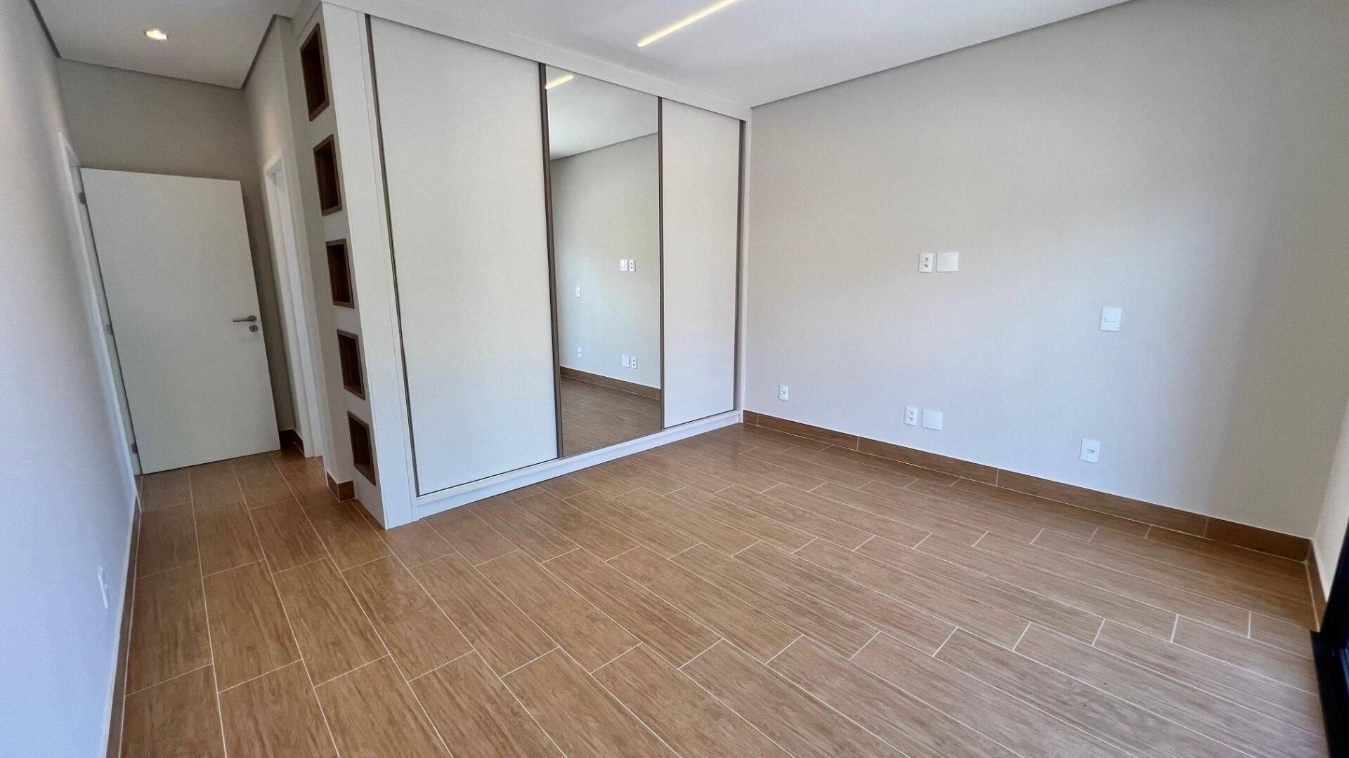 Casa, 4 quartos, 319 m² - Foto 48