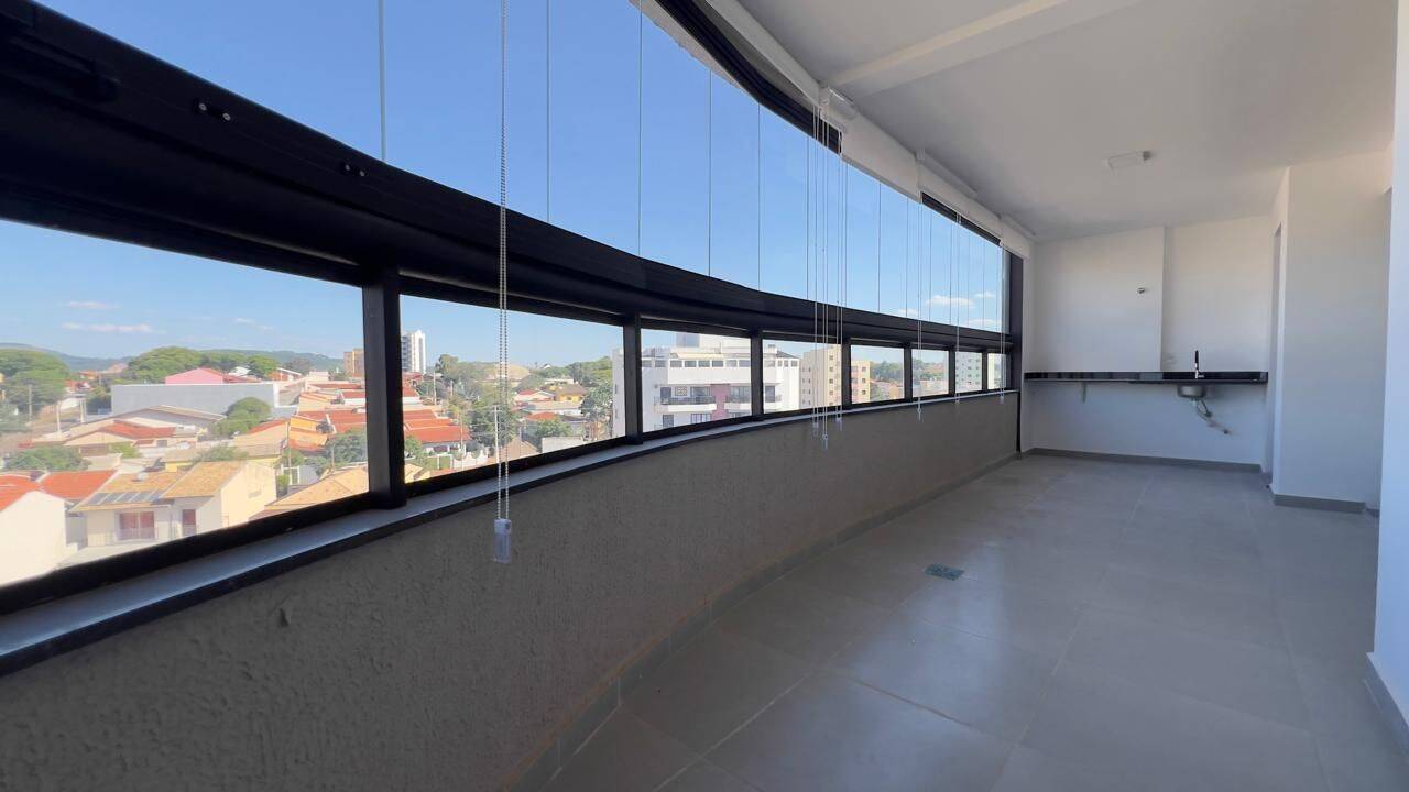 Apartamento, 3 quartos, 141 m² - Foto 1