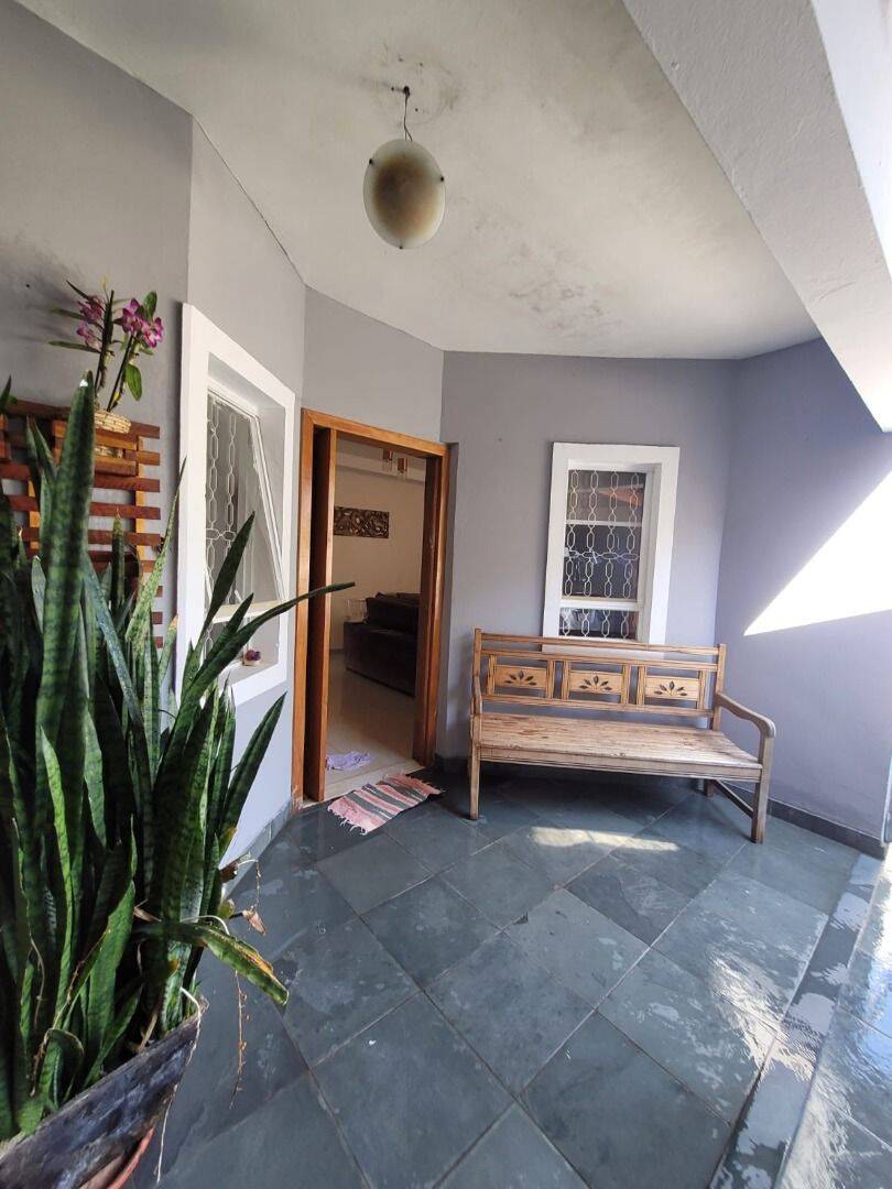 Casa, 4 quartos, 152 m² - Foto 2