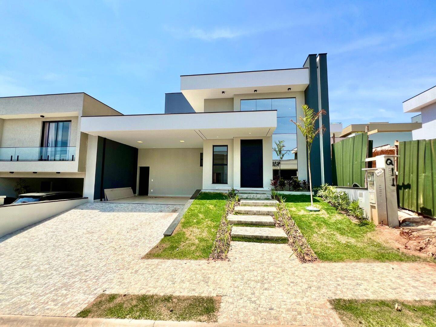 Casa, 3 quartos, 187 m² - Foto 1