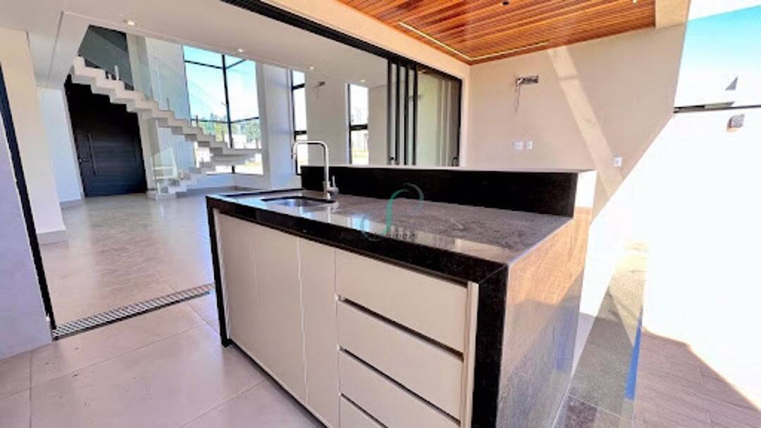 Casa, 3 quartos, 239 m² - Foto 42