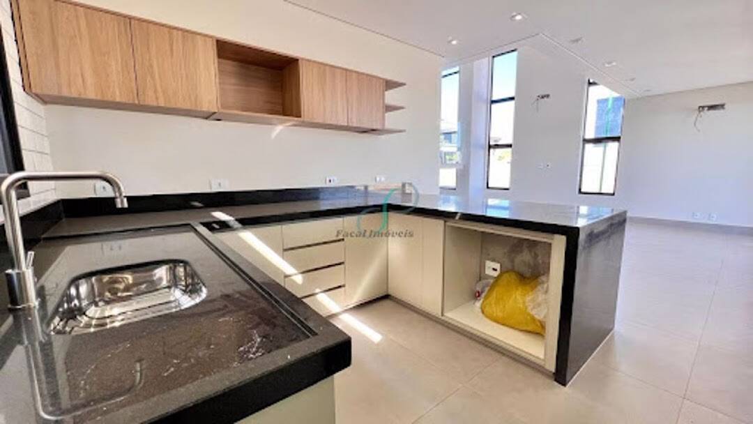 Casa, 3 quartos, 239 m² - Foto 10