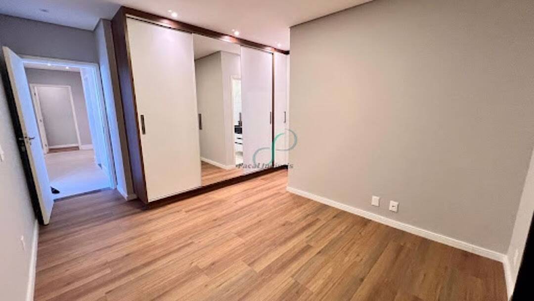Casa, 3 quartos, 243 m² - Foto 37