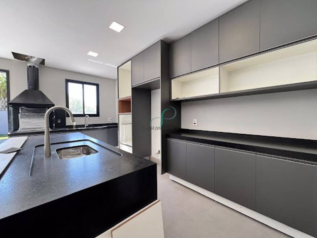Casa, 3 quartos, 228 m² - Foto 8