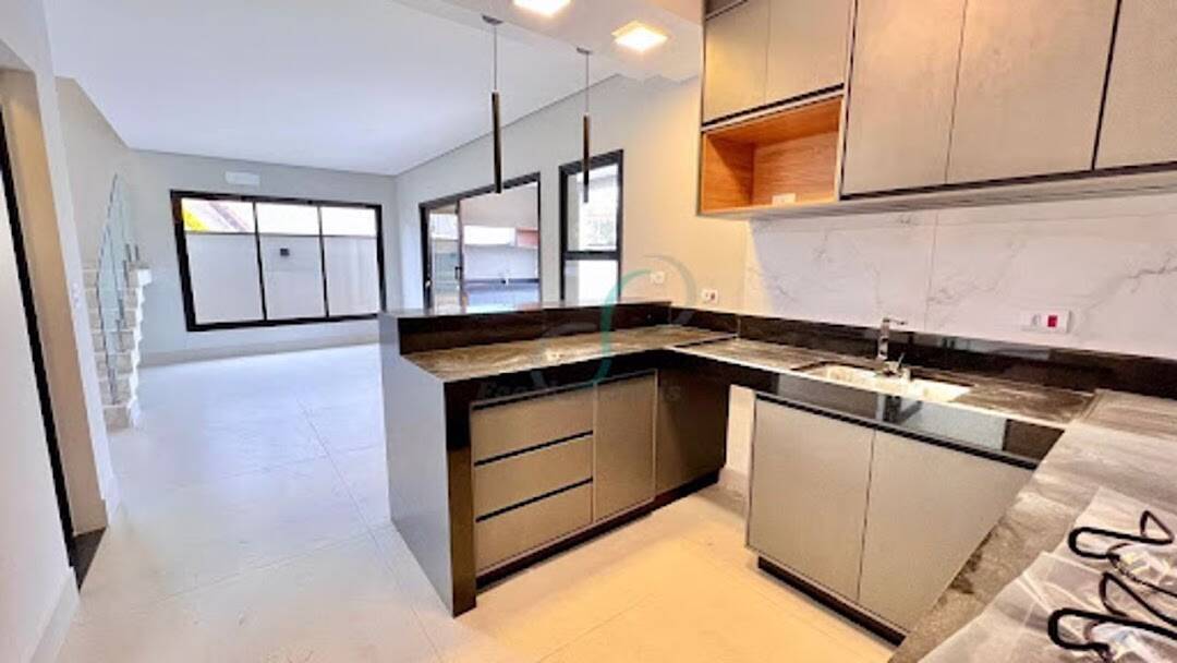 Casa, 3 quartos, 239 m² - Foto 33