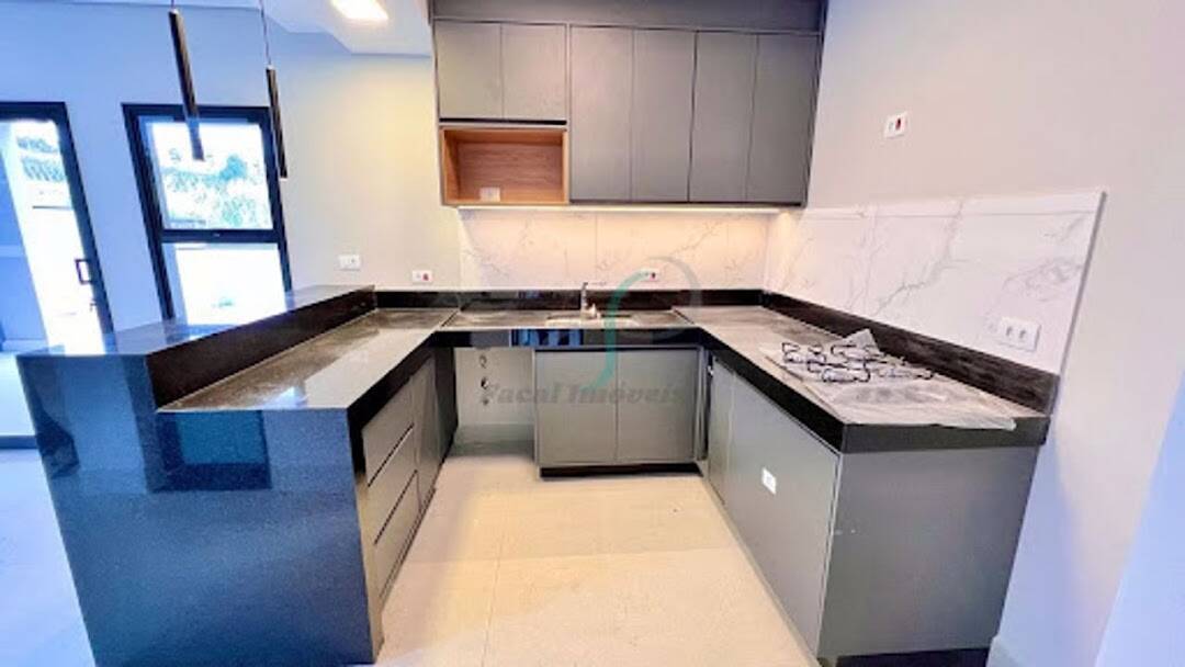 Casa, 3 quartos, 239 m² - Foto 30