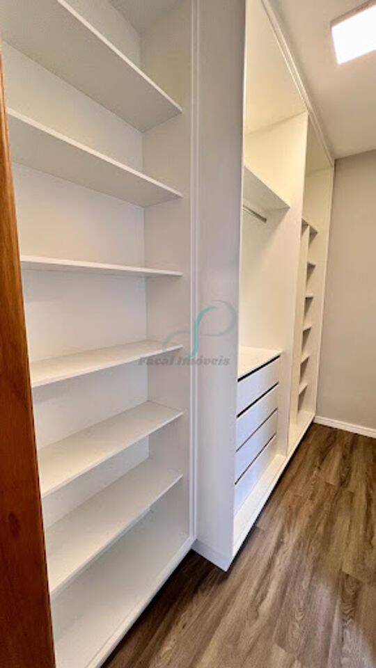 Casa, 3 quartos, 239 m² - Foto 23