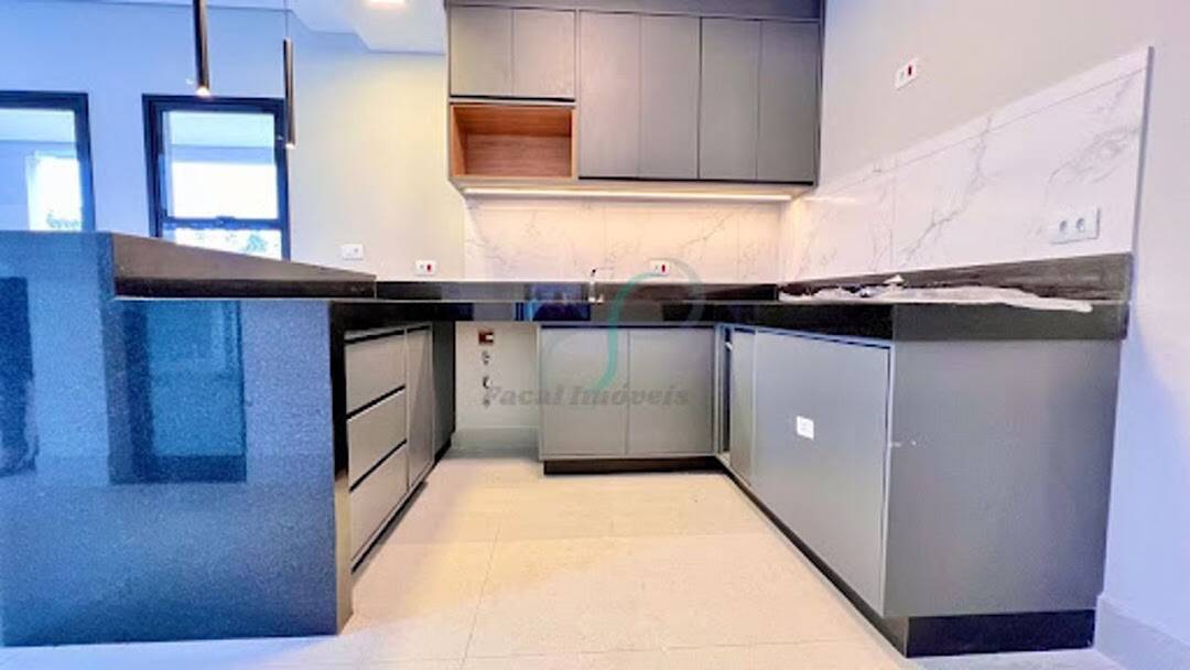 Casa, 3 quartos, 239 m² - Foto 28