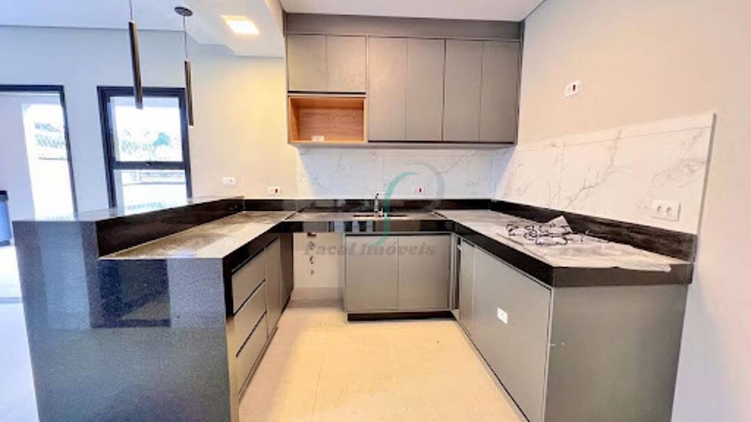 Casa, 3 quartos, 239 m² - Foto 31