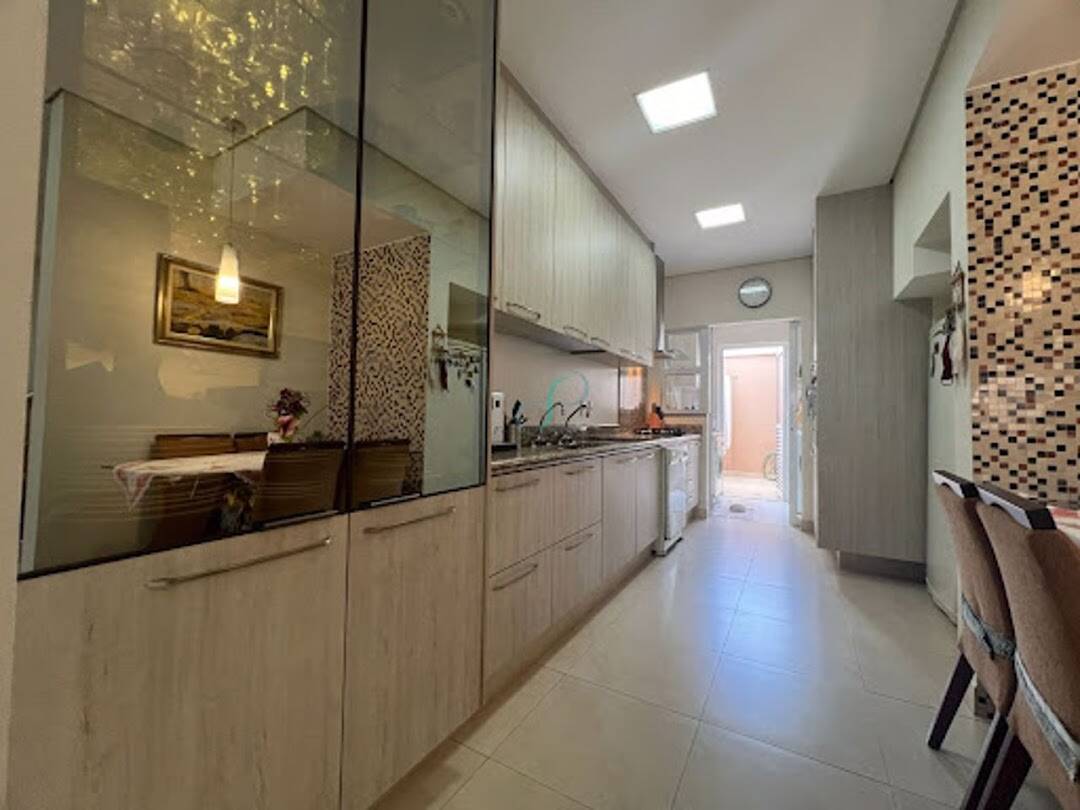 Casa, 3 quartos, 196 m² - Foto 8