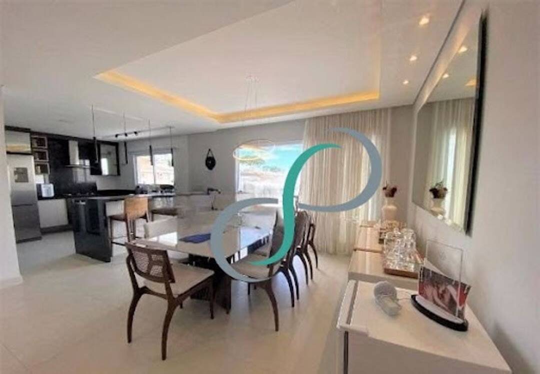 Casa, 3 quartos, 307 m² - Foto 1