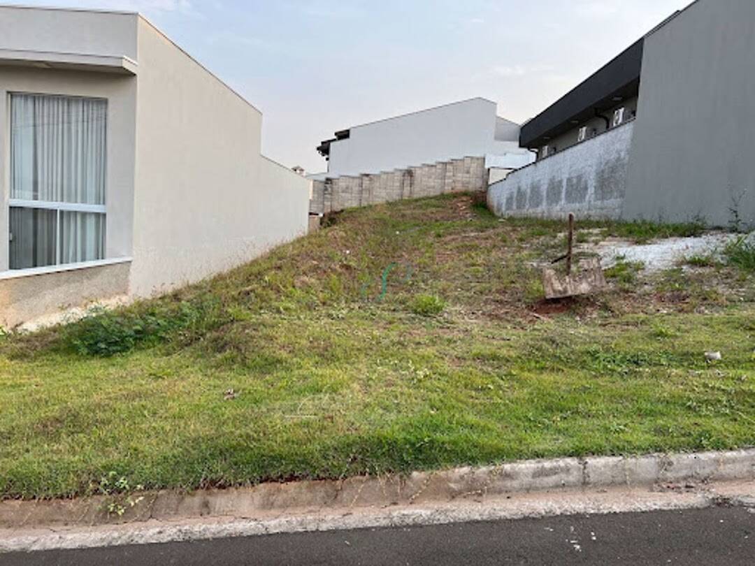 Terreno, 302 m² - Foto 1