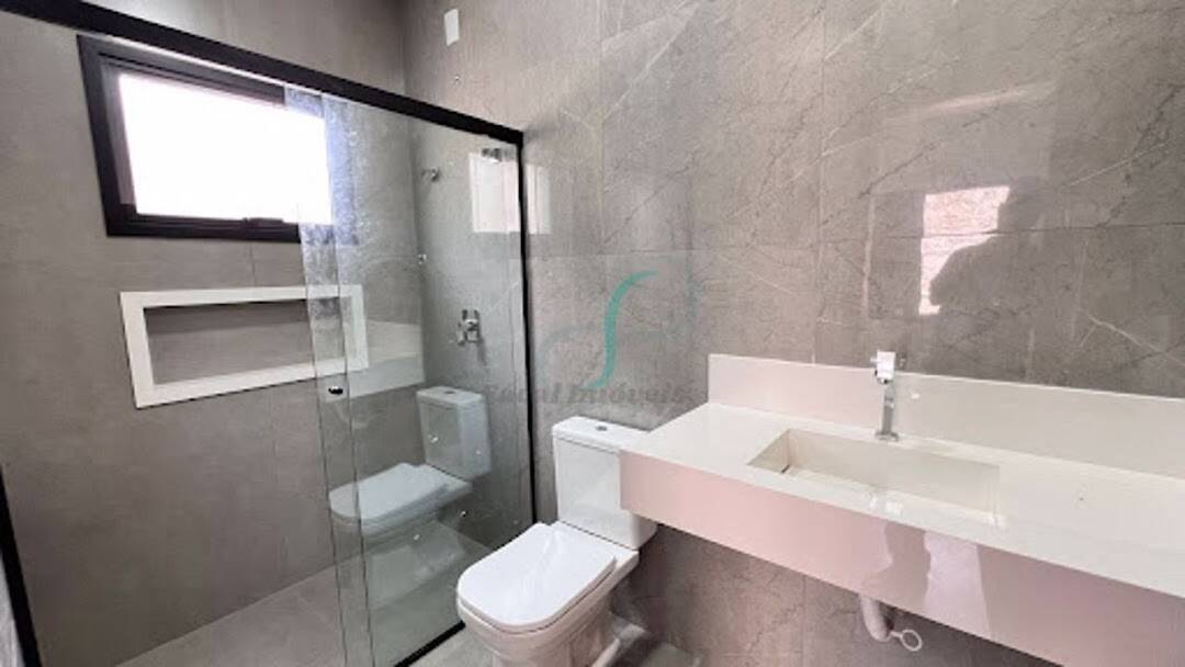 Casa, 3 quartos, 275 m² - Foto 29