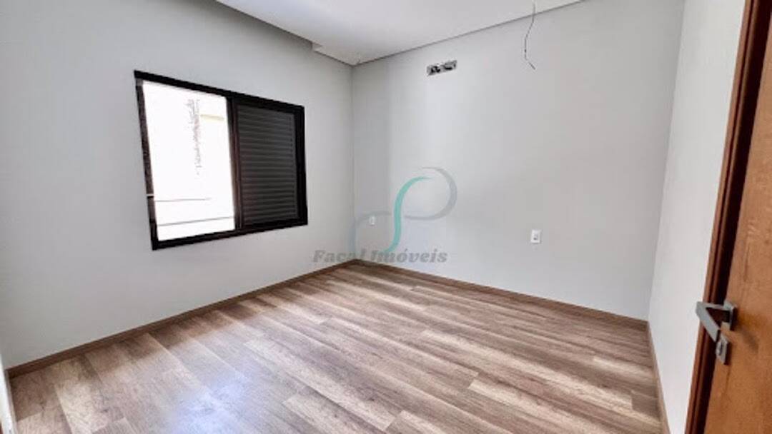 Casa, 3 quartos, 275 m² - Foto 28