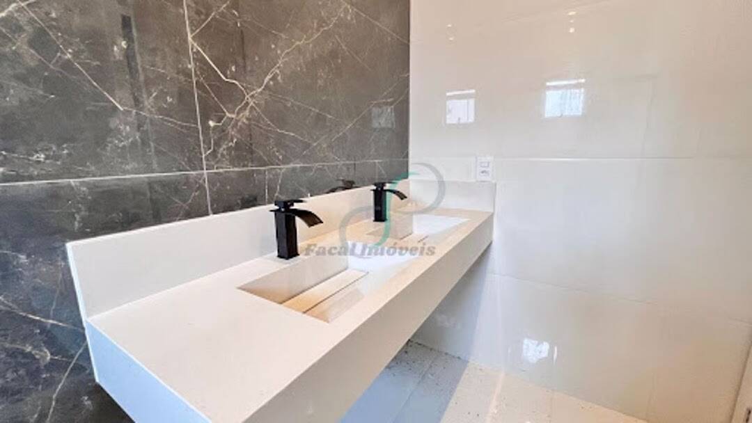 Casa, 3 quartos, 275 m² - Foto 19