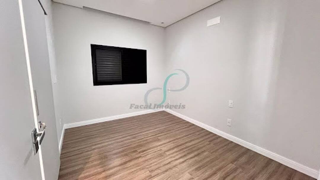 Casa, 4 quartos, 270 m² - Foto 23
