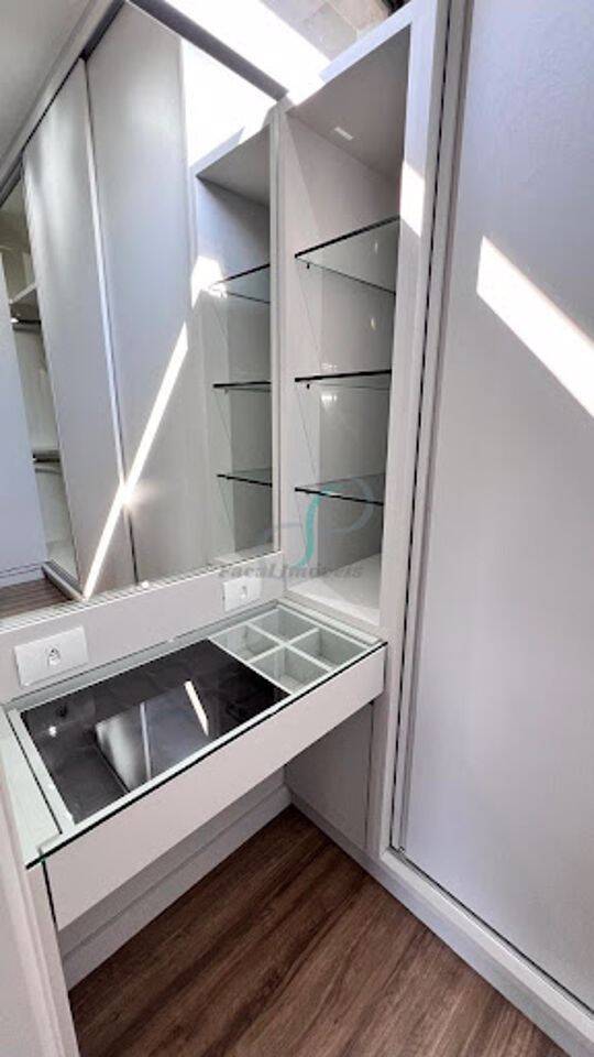 Casa, 4 quartos, 270 m² - Foto 19
