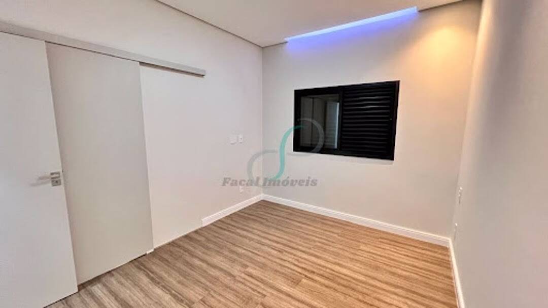 Casa, 4 quartos, 270 m² - Foto 32