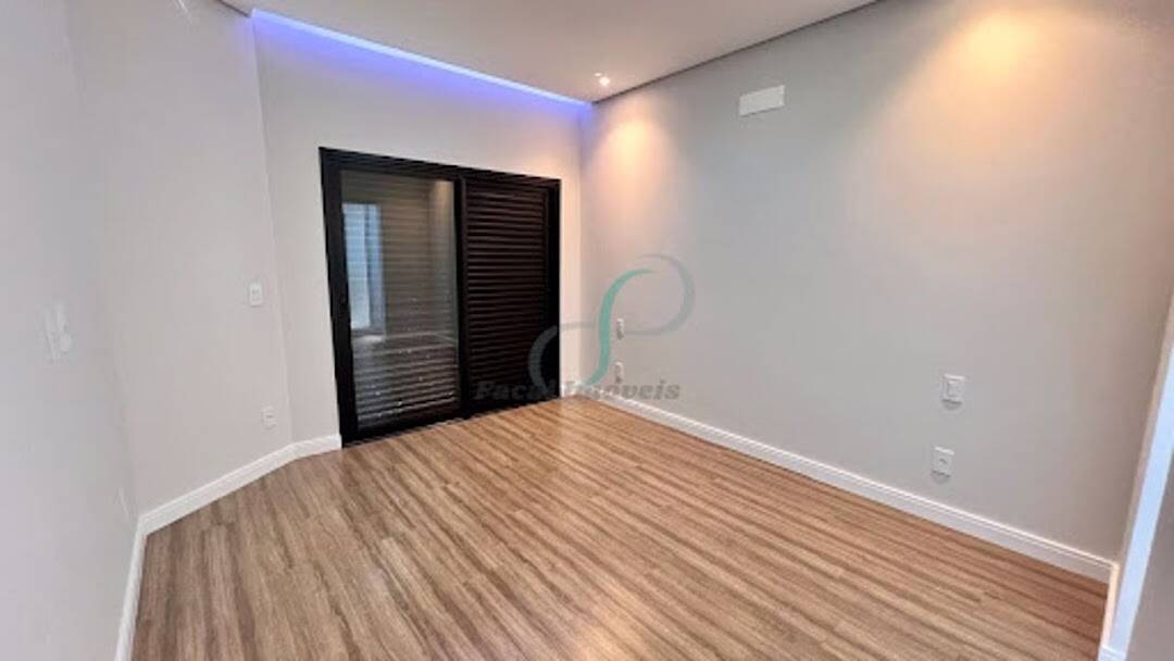 Casa, 4 quartos, 270 m² - Foto 16