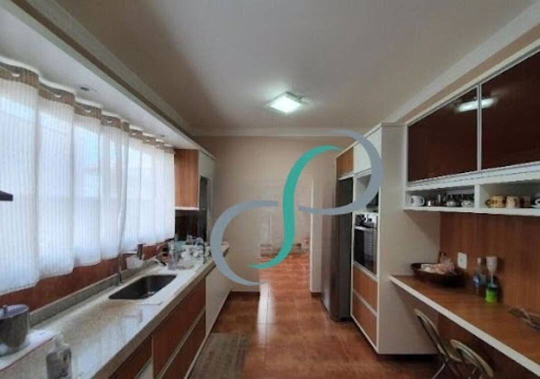 Casa, 3 quartos, 271 m² - Foto 8