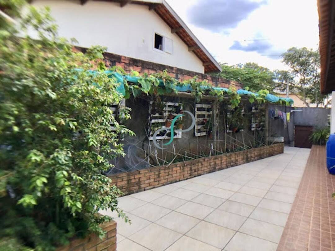 Casa, 3 quartos, 263 m² - Foto 2