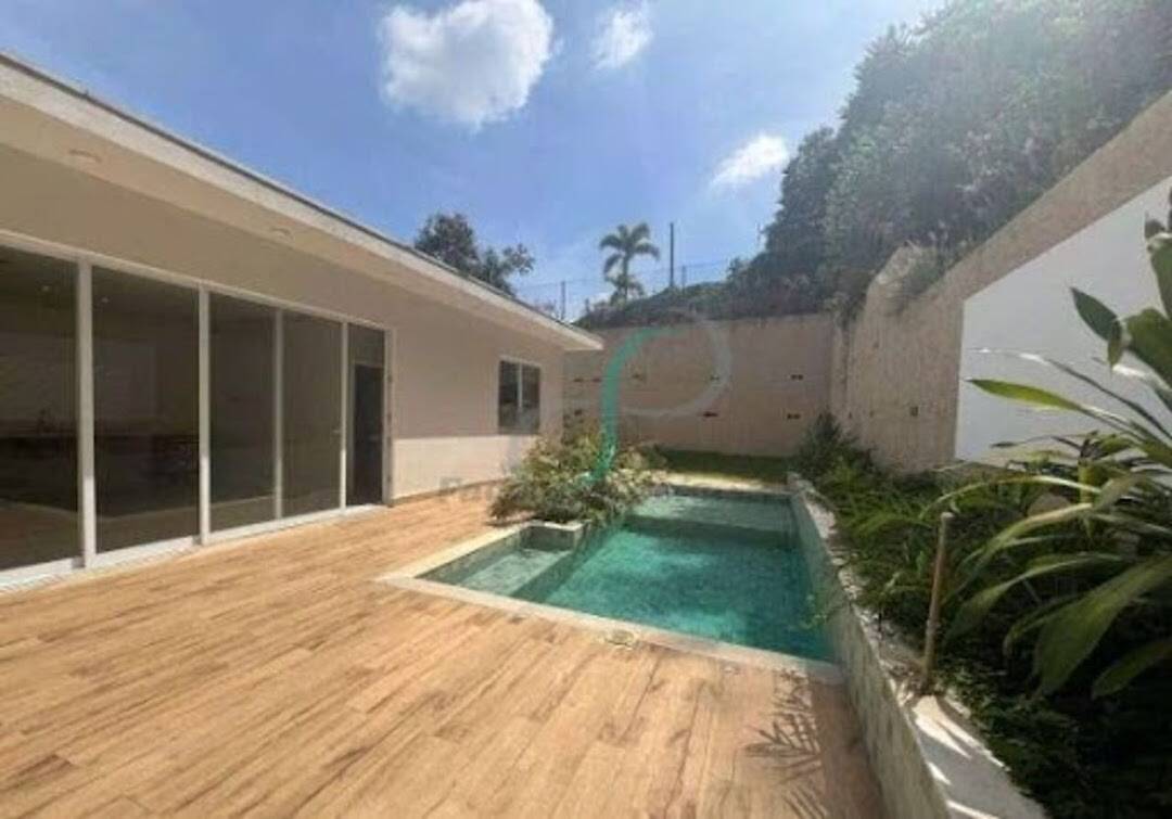 Casa, 4 quartos, 300 m² - Foto 21