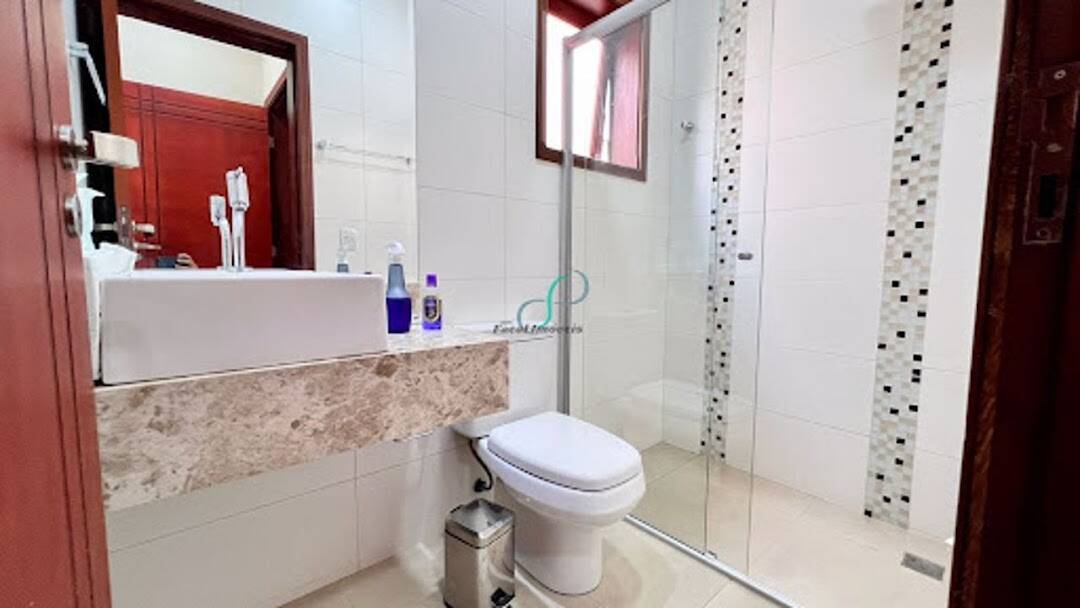 Casa, 4 quartos, 270 m² - Foto 25