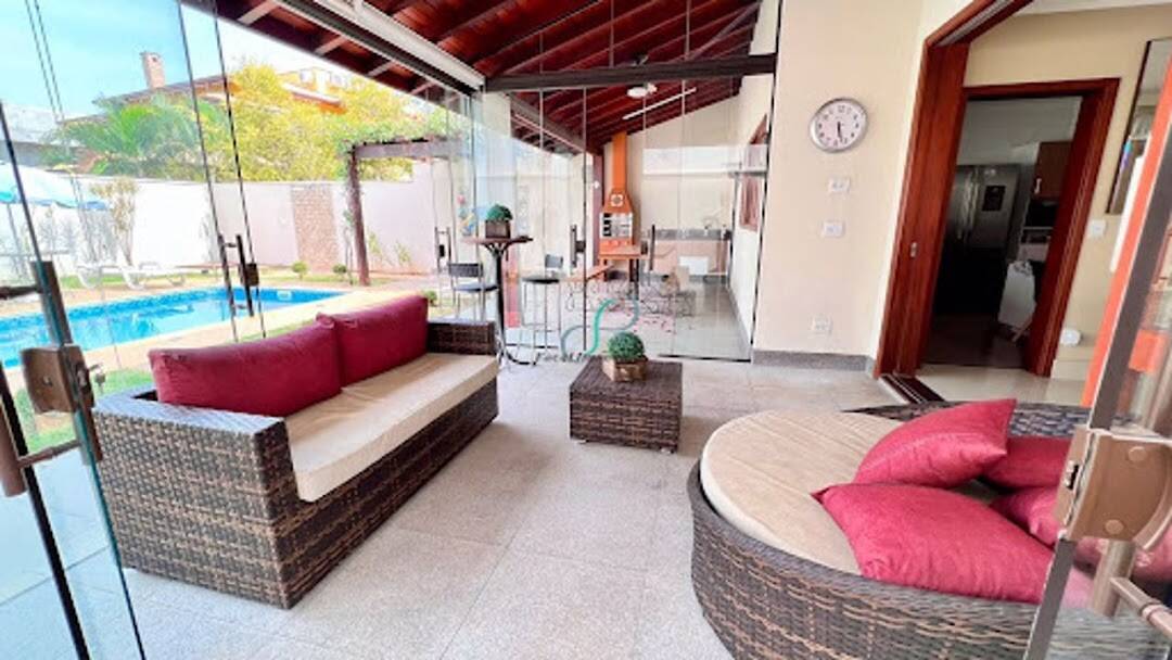 Casa, 4 quartos, 270 m² - Foto 33