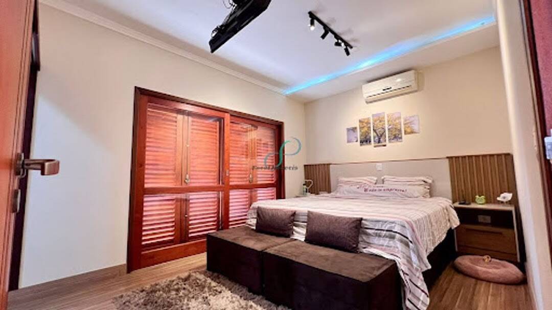 Casa, 4 quartos, 270 m² - Foto 15