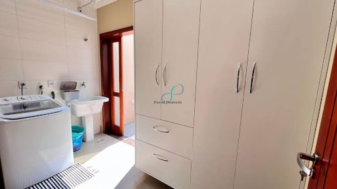 Casa, 4 quartos, 270 m² - Foto 19