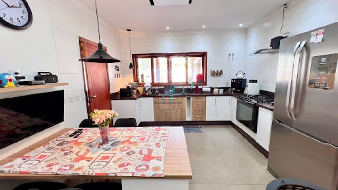 Casa, 4 quartos, 270 m² - Foto 29