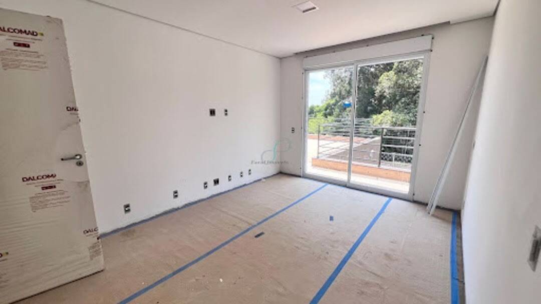 Casa, 3 quartos, 216 m² - Foto 4