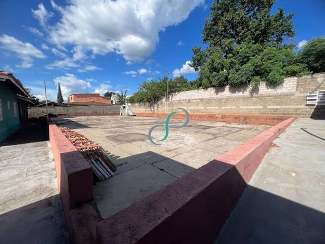 Chácara, 4 quartos, 450 m² - Foto 4