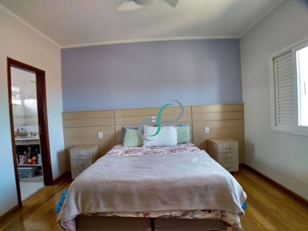 Casa, 3 quartos, 300 m² - Foto 11