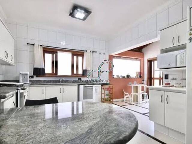 Casa para Venda em Valinhos - 4