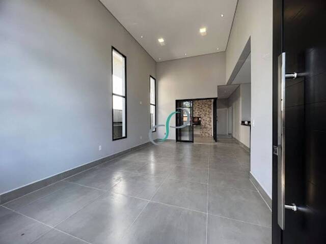 Casa para Venda em Valinhos - 3