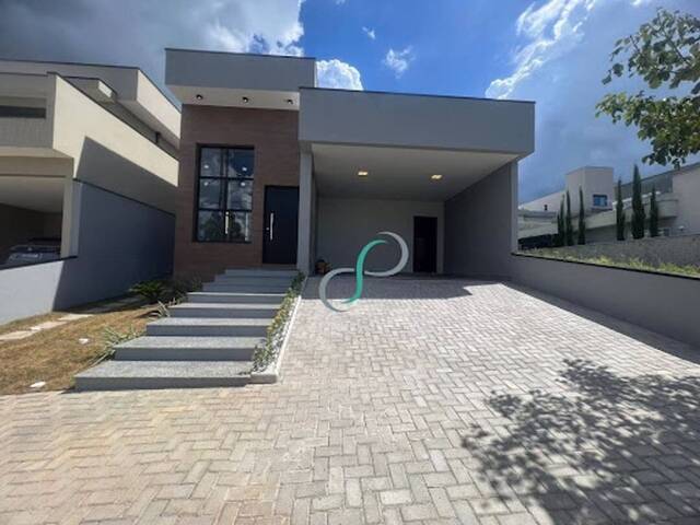 Casa para Venda em Valinhos - 2