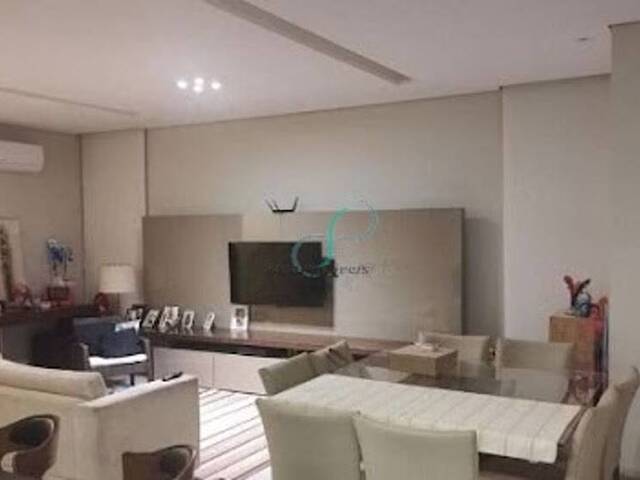 Casa para Venda em Valinhos - 4