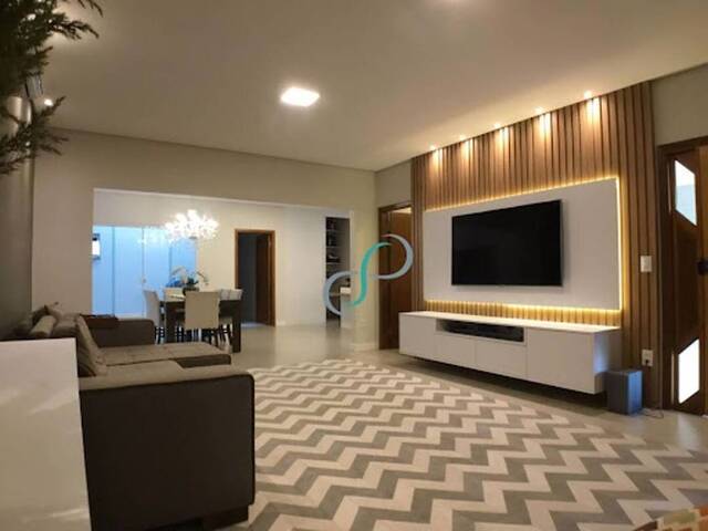 Casa para Venda em Valinhos - 4