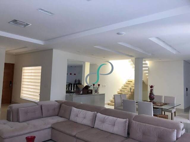 Casa para Venda em Valinhos - 2