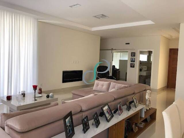 Casa para Venda em Valinhos - 3