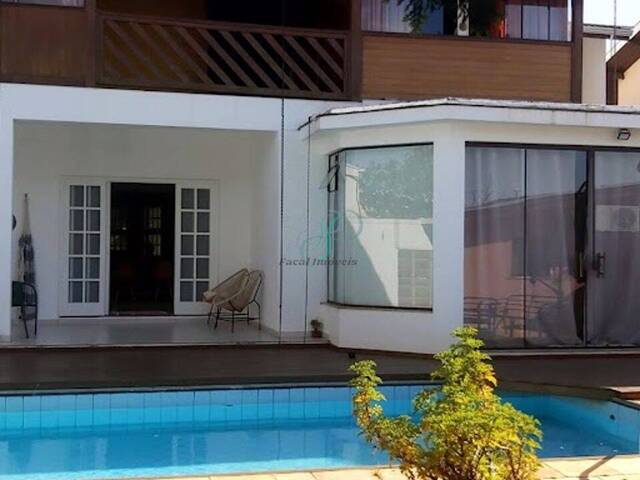 Casa para Venda em Valinhos - 2