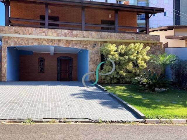 Casa para Venda em Valinhos - 2