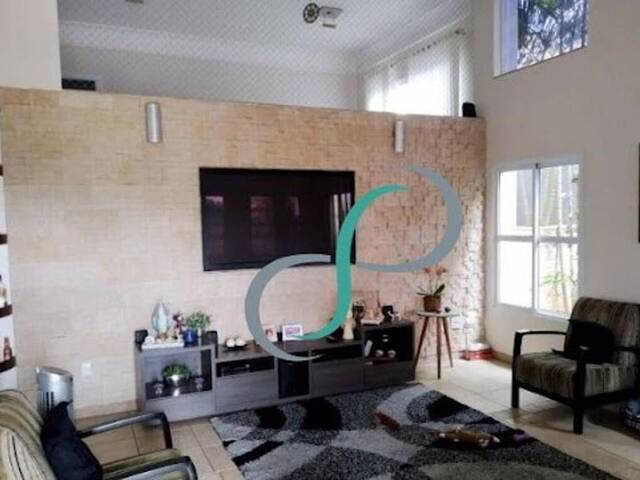 Casa para Venda em Valinhos - 3