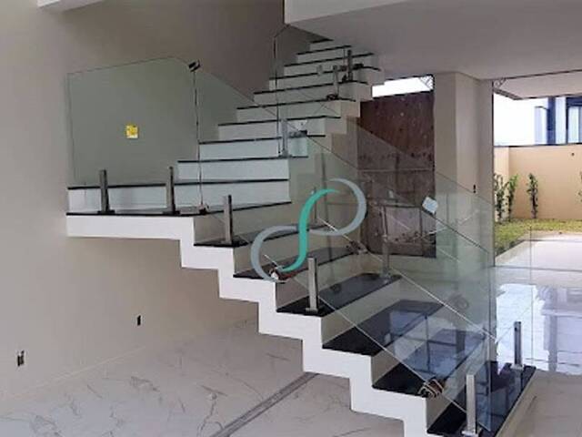 #CA0464 - Casa para Venda em Jundiaí - SP