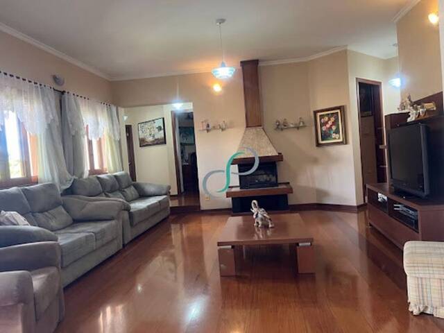 Casa para Venda em Valinhos - 3