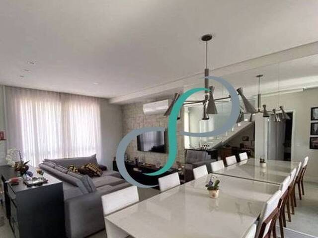 Casa para Venda em Valinhos - 2